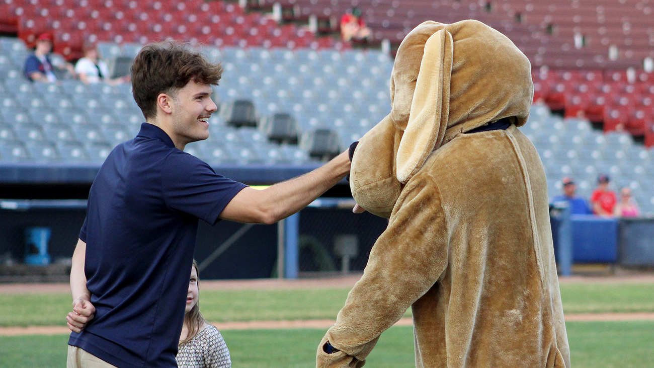 Jacob Robinson-Smey, intern for the Norwich Sea Unicorns