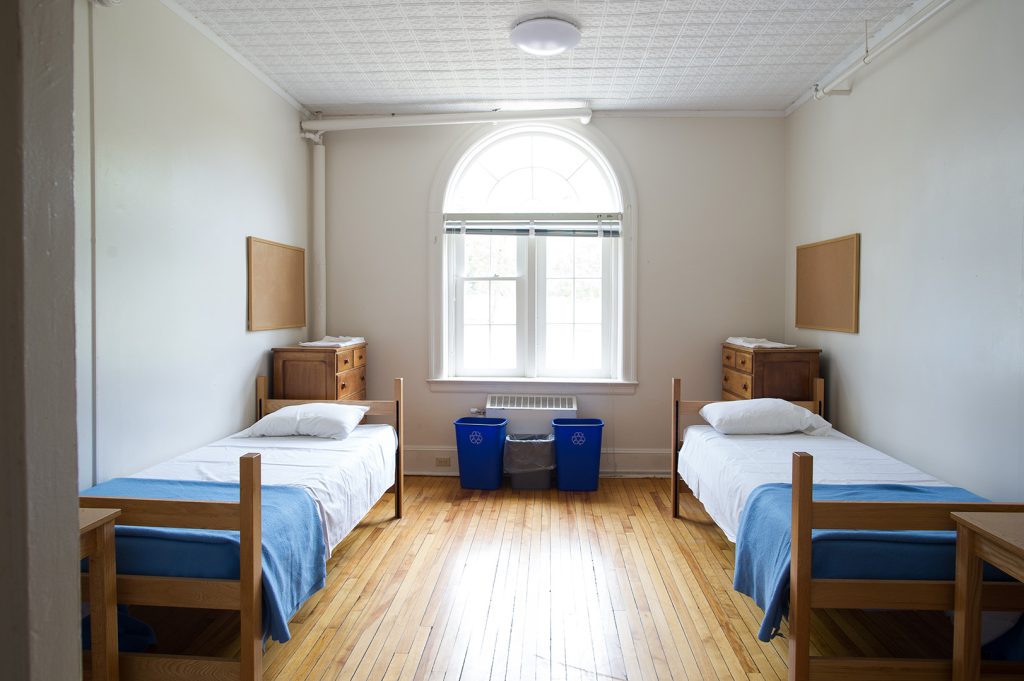 Balentine Hall double room facing window