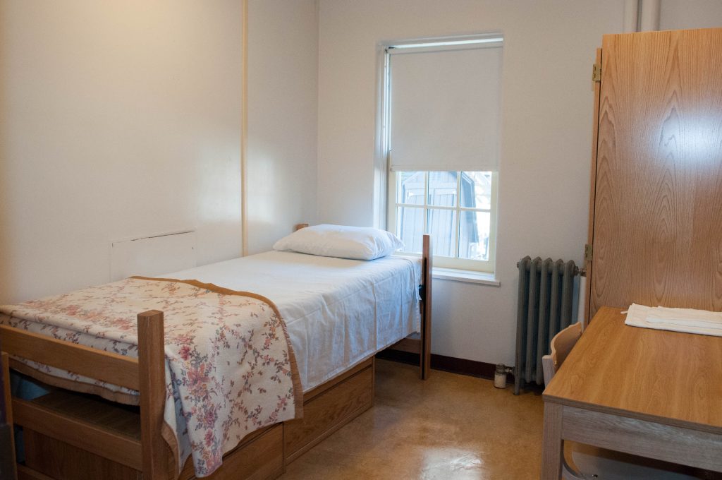 Oak Hall single room facing window