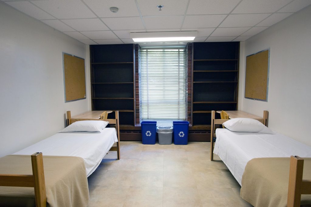 Oxford Hall double room facing window