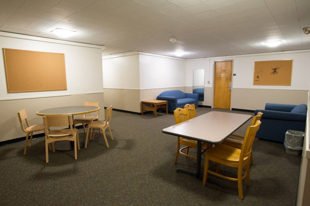 Kennebec Hall study lounge