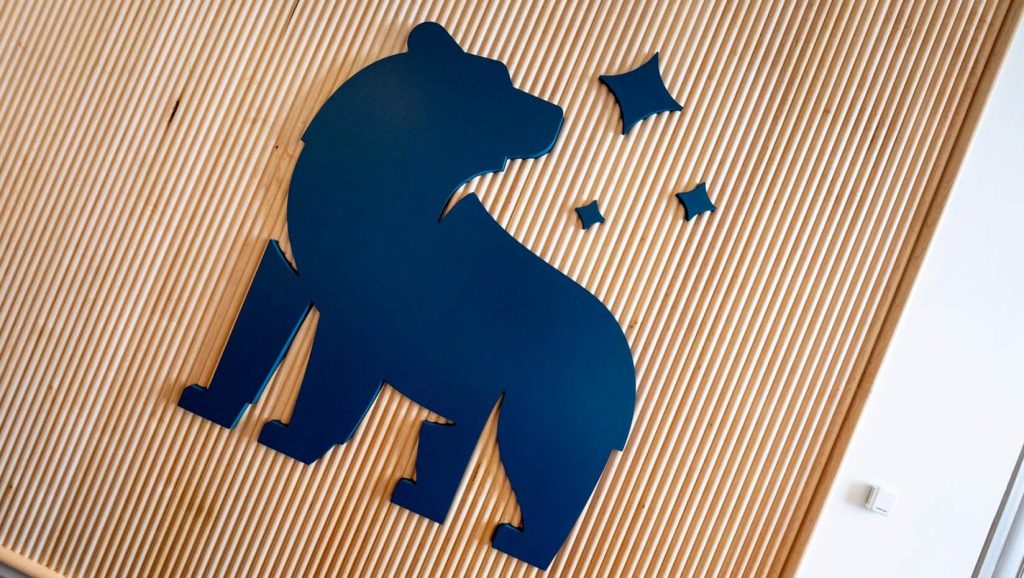 A photo of the Hotel Ursa logo