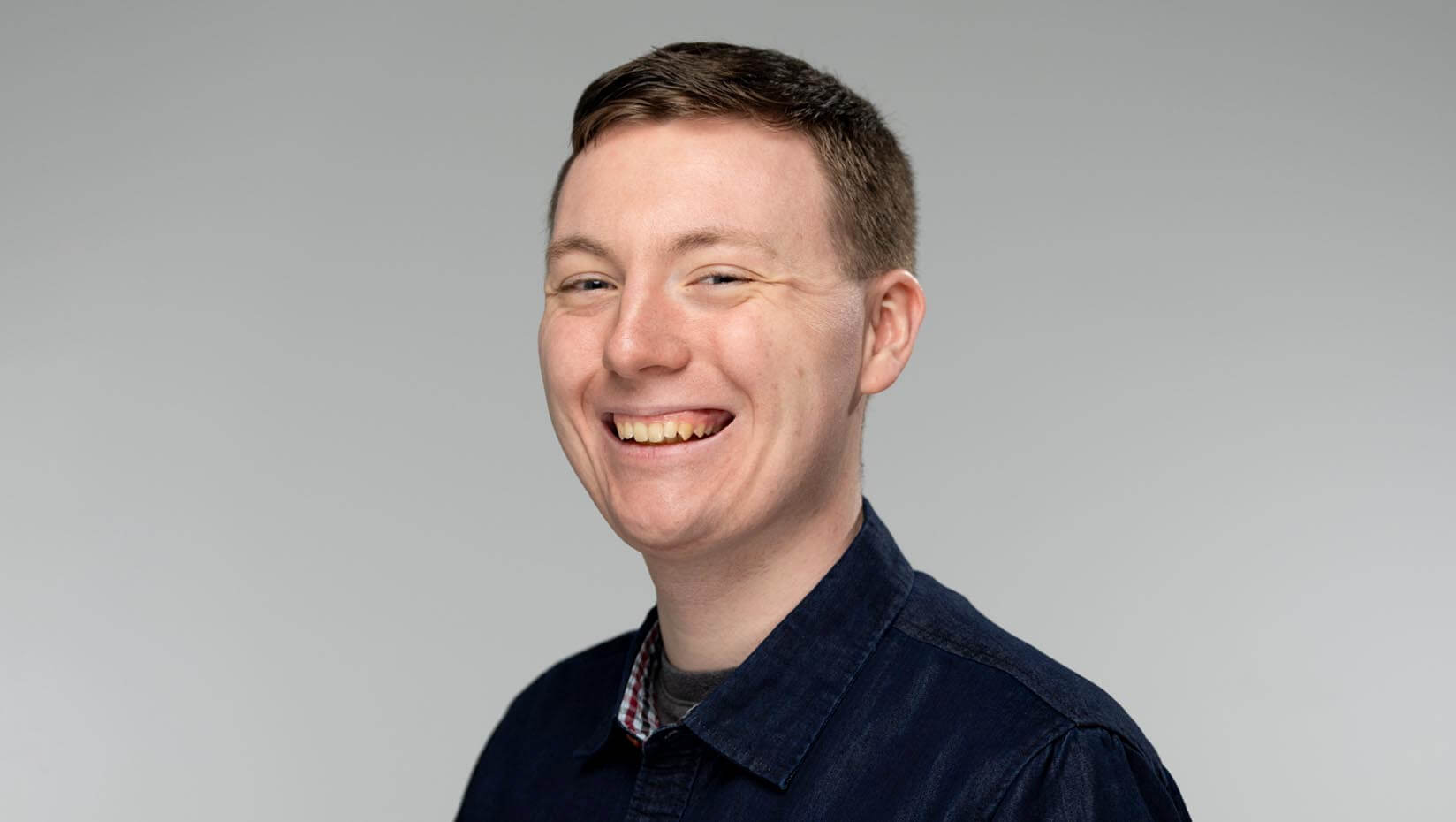 A portrait of Devin Frazer