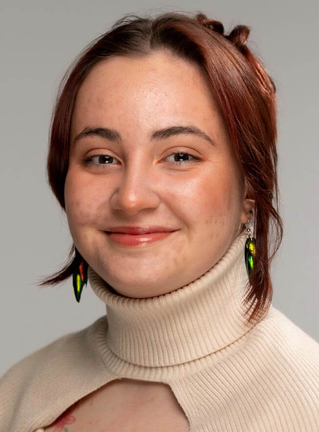 A portrait of Ece Yeldan