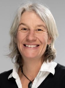 A portrait of Lindsay Seward