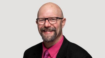 A portrait of Mark Brewer