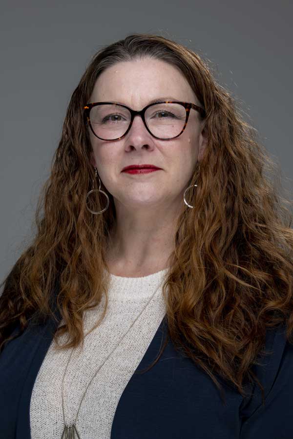 Elizabeth Teixeira portrait