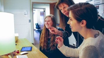 Judy walker and students in lab