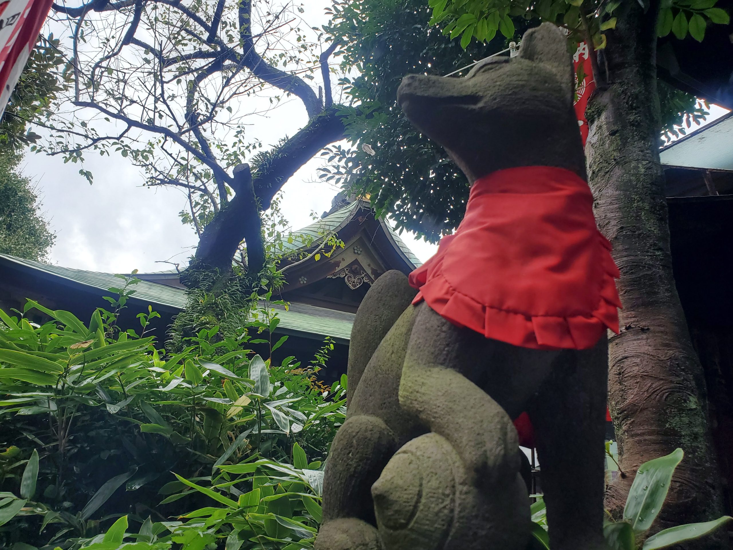 Statute of a fox spirit