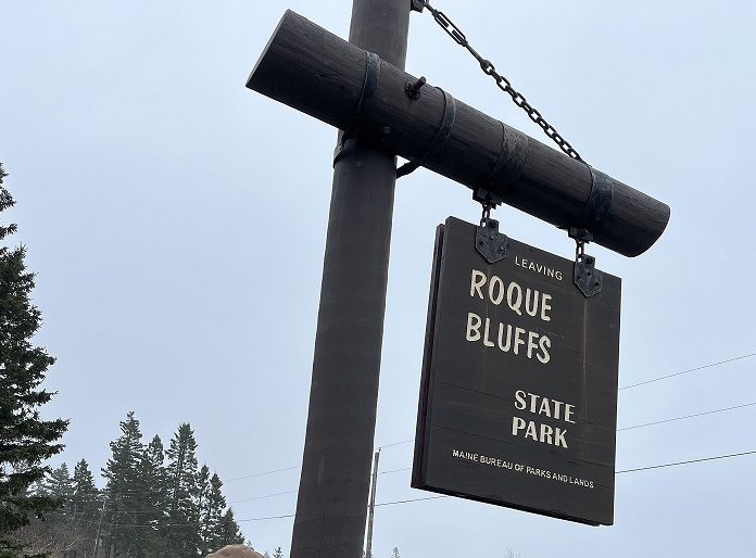 Roque Bluffs sign